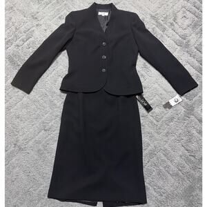 Le Suit Skirt Suit Set Size 6 Black 3 button NWT Lined Career Office